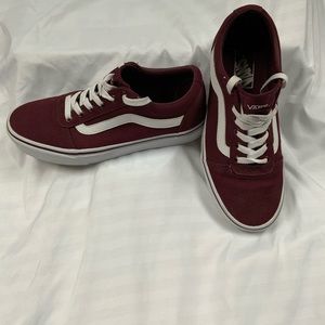 Vans ~ Old Skool Burgundy canvas~ size 8